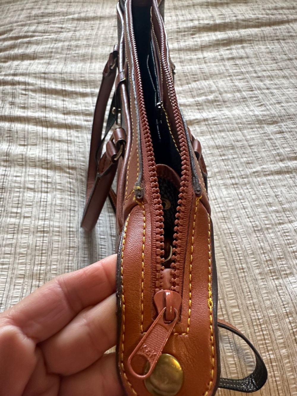 Classic Dooney & Bourke Black & Brown Pebble Leather Satchel - Picture 10 of 12